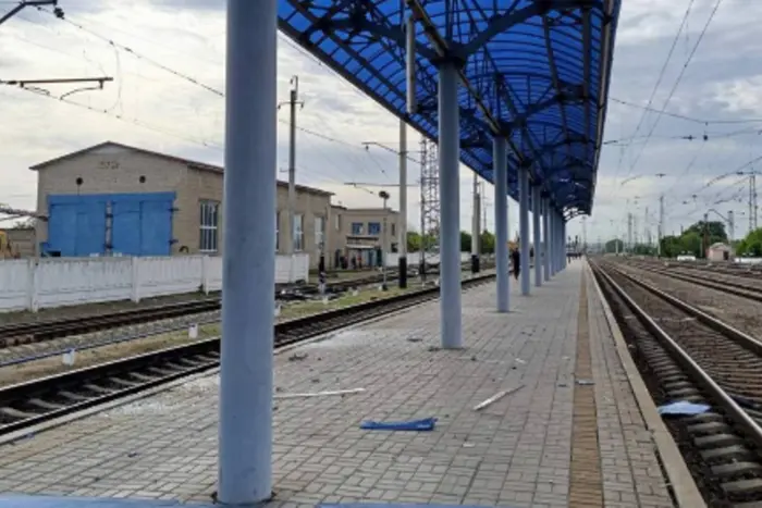 At night, Russia attacked the railway in three regions (photo)