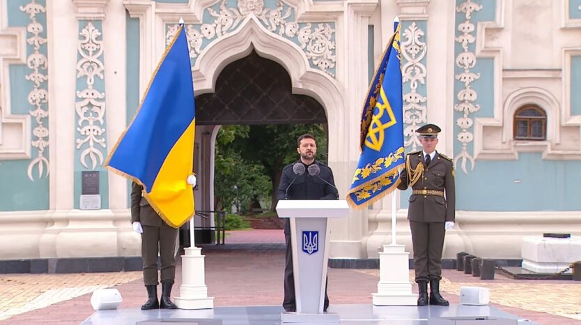 Selenskyj gratulierte den Ukrainern zum Tag der Verfassung und nannte das Hauptziel des Staates