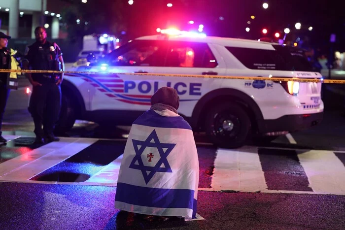 Unknown assailants killed two staff members of the Israeli embassy in Washington. Trump responded