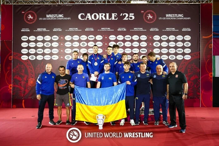Сборная Украины по вольной борьбе заняла третье место на чемпионате Европы U20