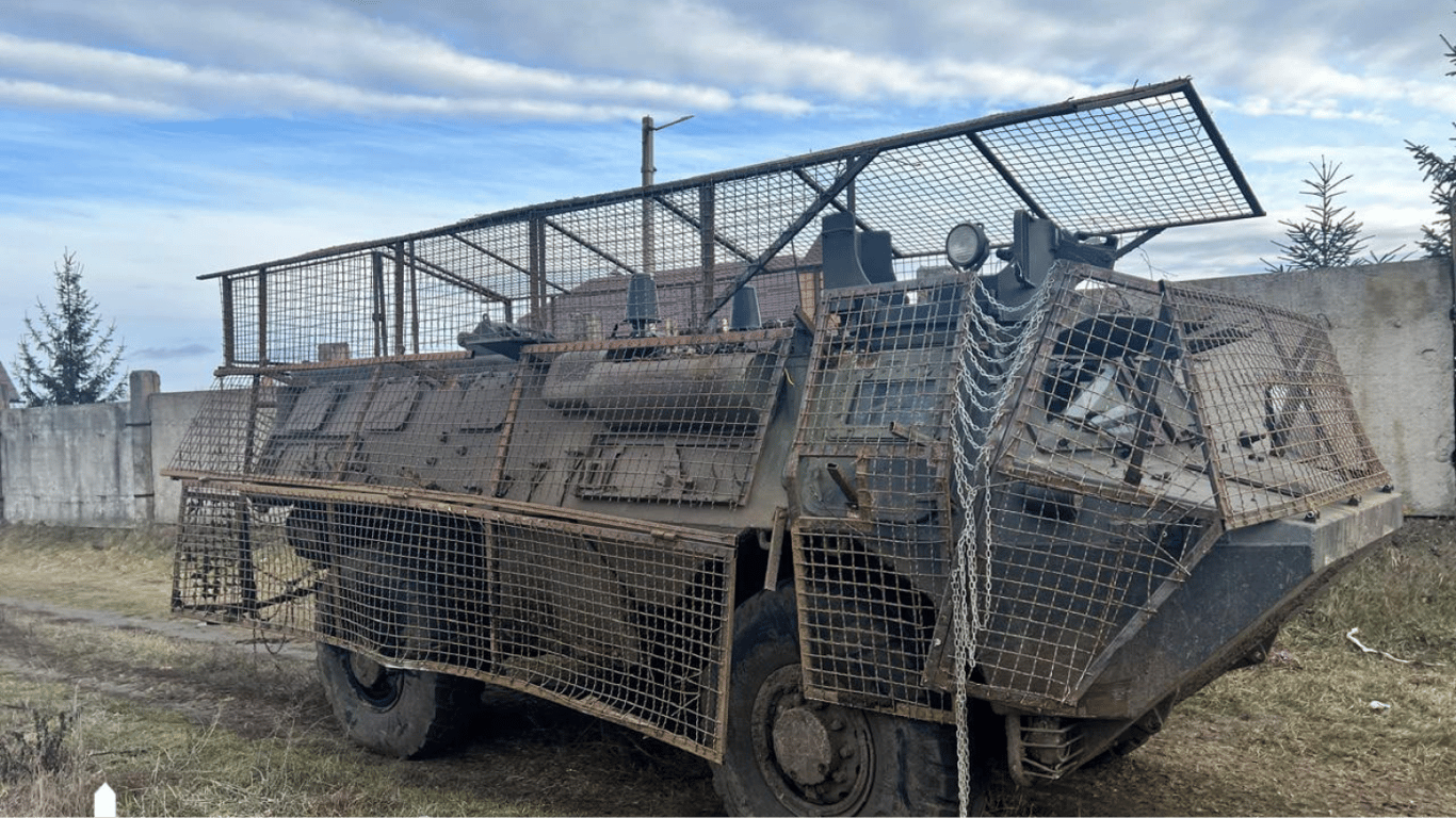 Военный сбежал из части и украл бронетранспортер — решение суда