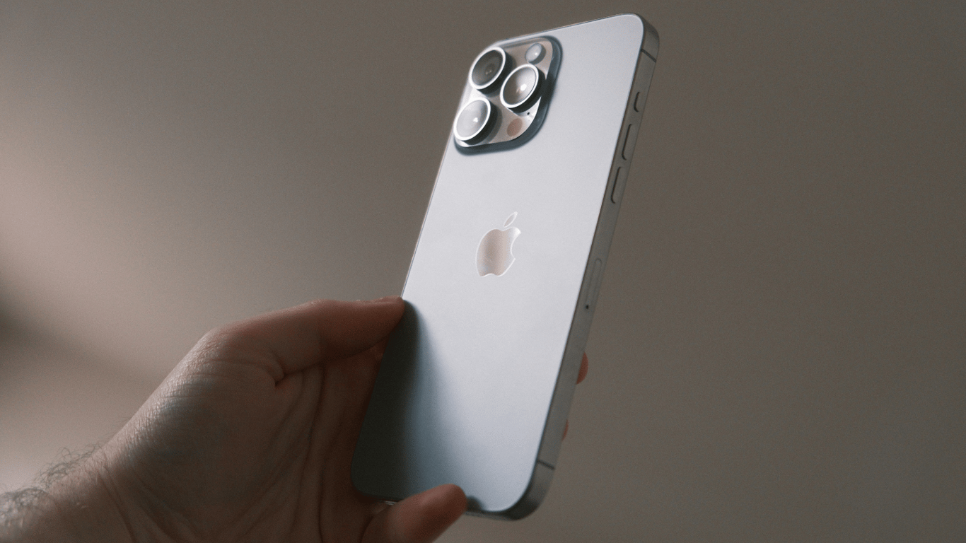 Чому iPhone потрібно перезавантажувати частіше, ніж здається