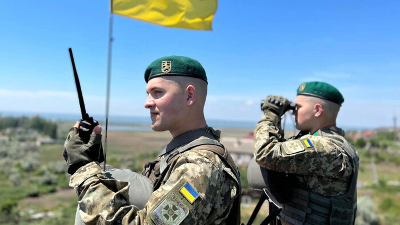 Ehemaliger Soldat schleuste Wehrpflichtige ins Ausland - Urteil des Gerichts