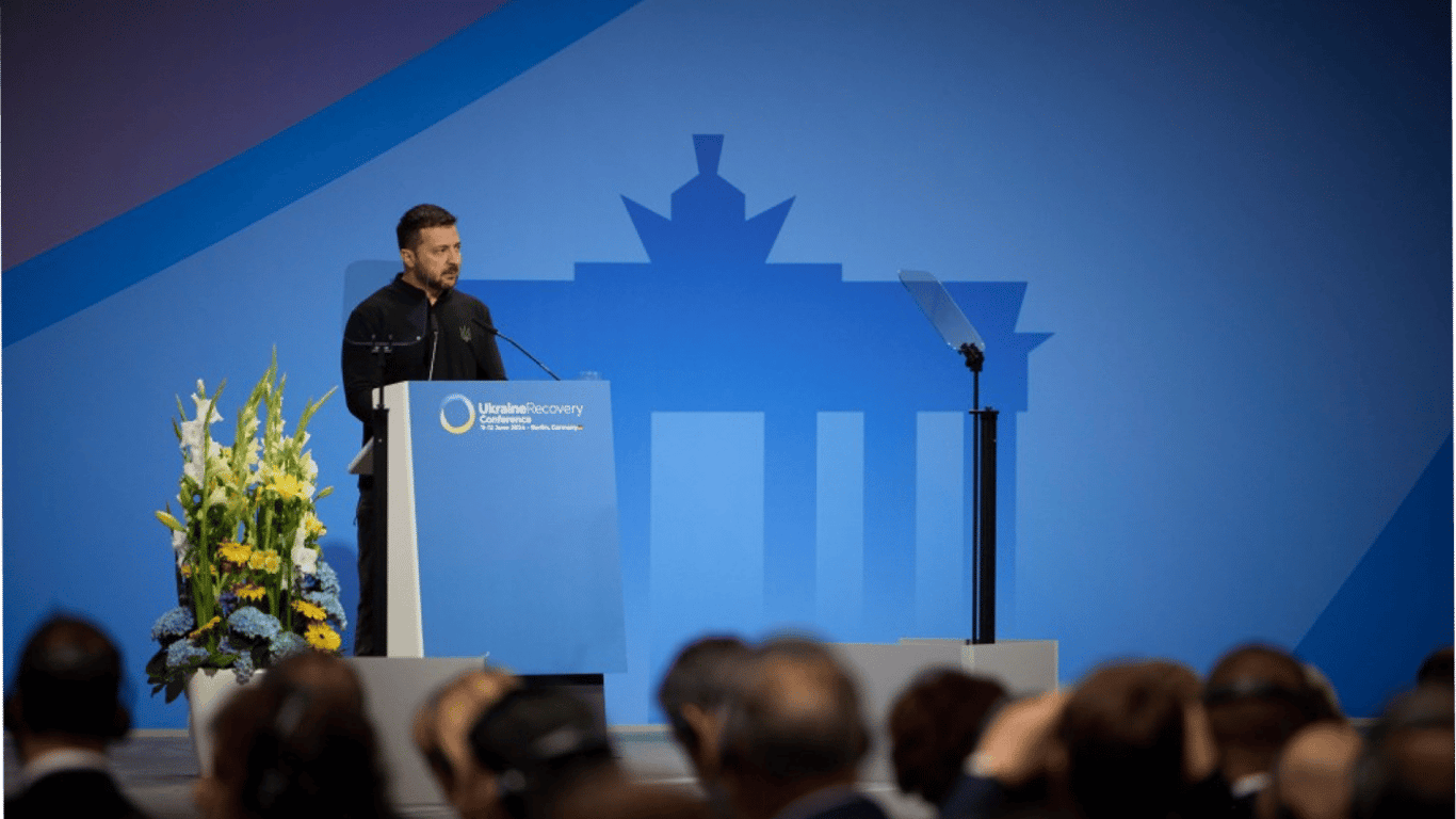 Зеленський підбив підсумки конференції з відновлення України