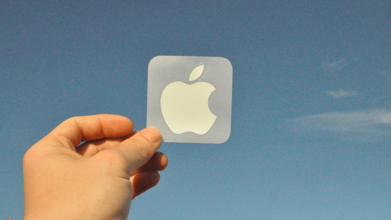 Dlaczego Apple przestało dołączać naklejki do iPhone'a