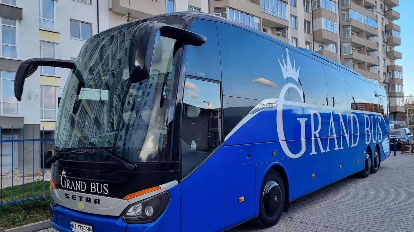 Поездка в Польшу — сколько стоят места в автобусах класса люкс
