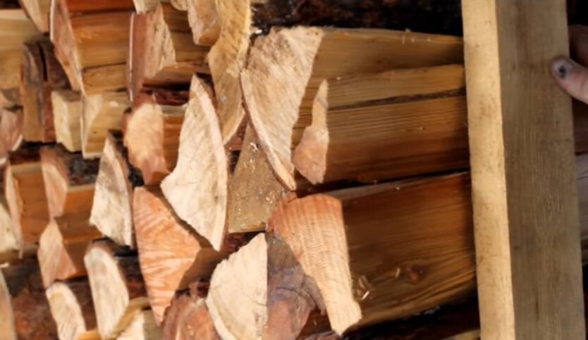 Ukrainians will buy firewood at a price twice lower than the market rate