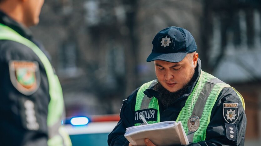 Głośne silniki, drift i prędkość: co zagraża ukraińskim kierowcom według nowych zasad